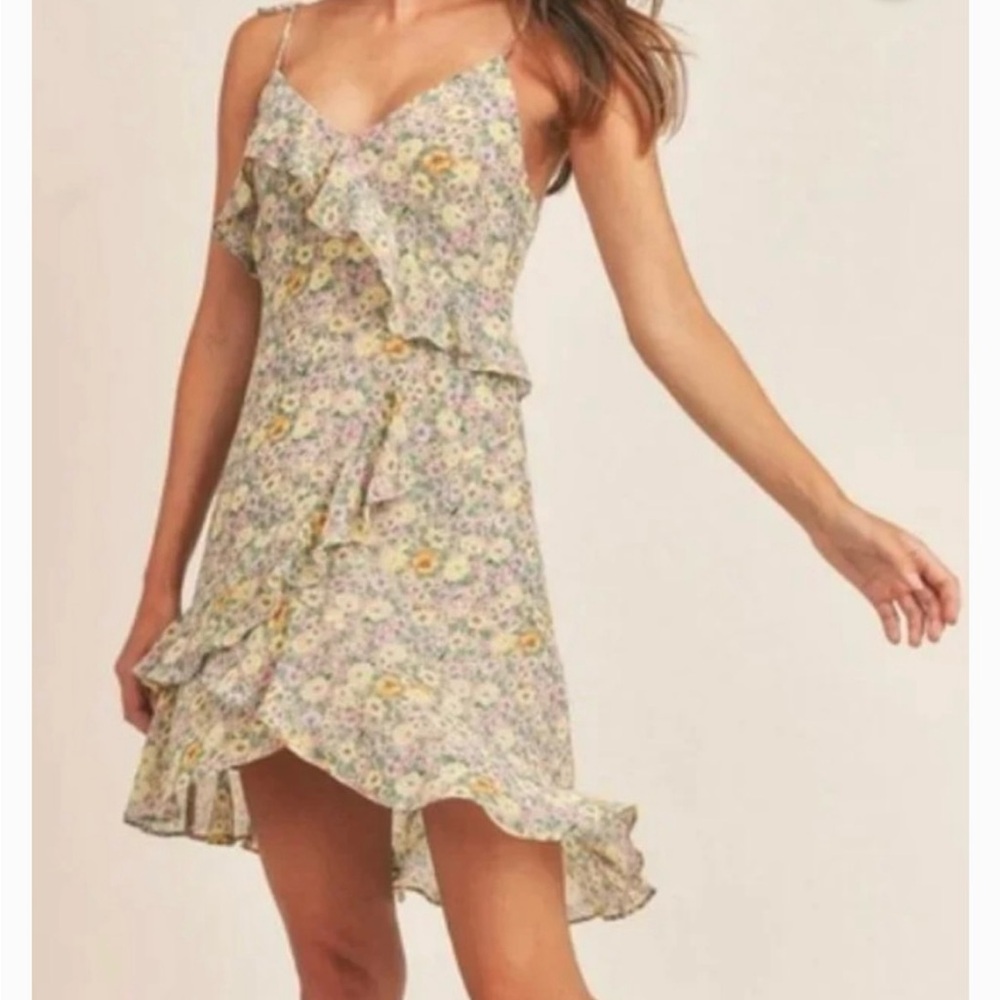 NWT ASTR the Label Yellow Floral Mini Ruffle Dress Sz S